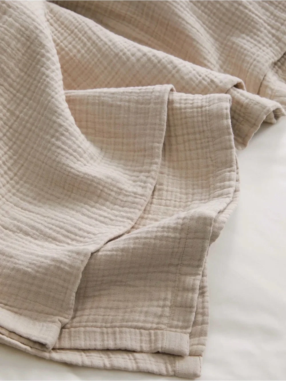 Quince Organic Cotton Gauze Blanket in Dune, Queen, NEW